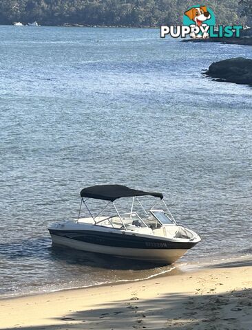 Fun Bowrider Bayliner runabout boat