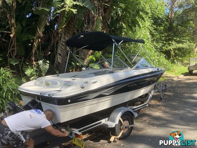 Fun Bowrider Bayliner runabout boat