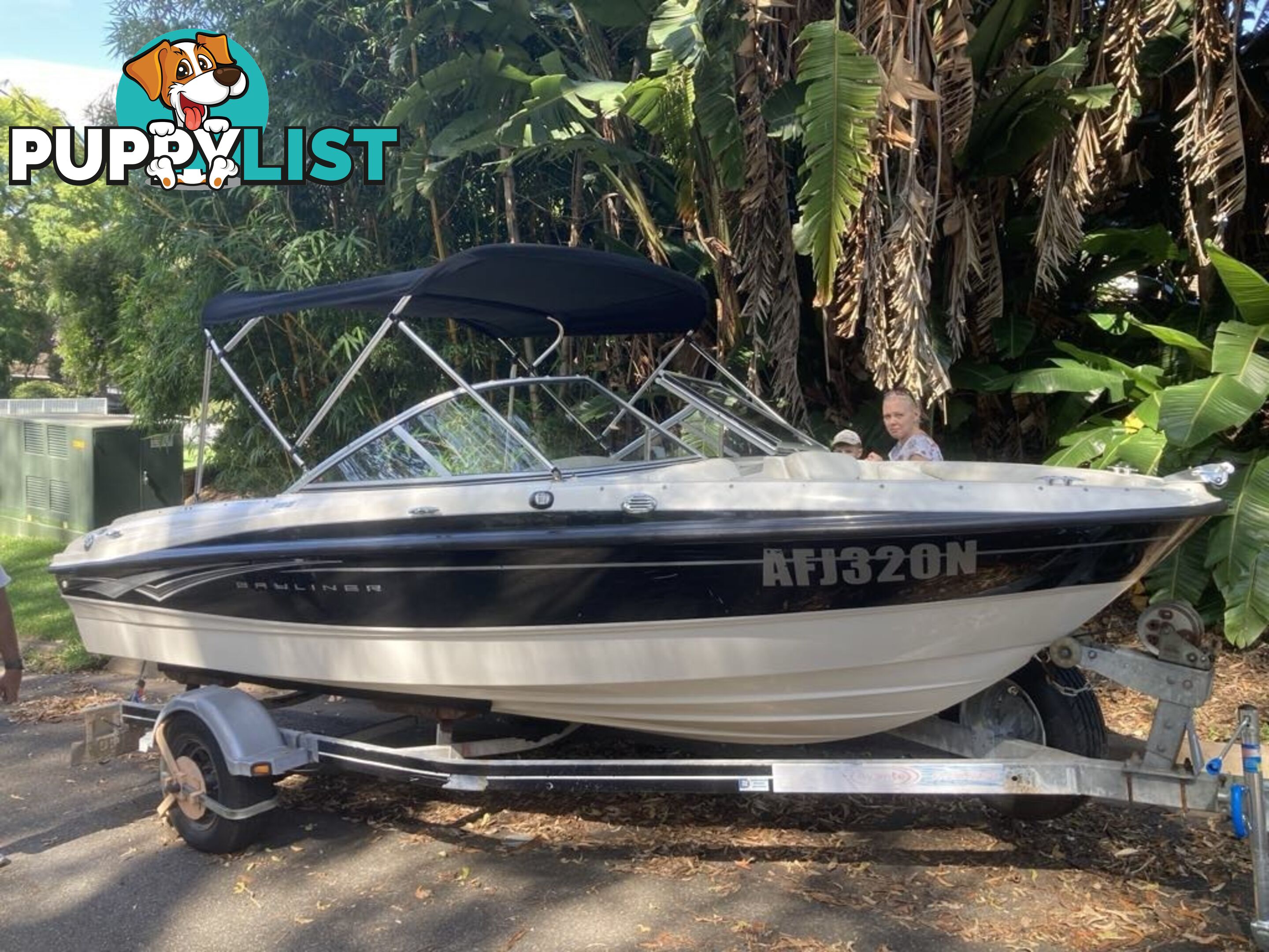 Fun Bowrider Bayliner runabout boat