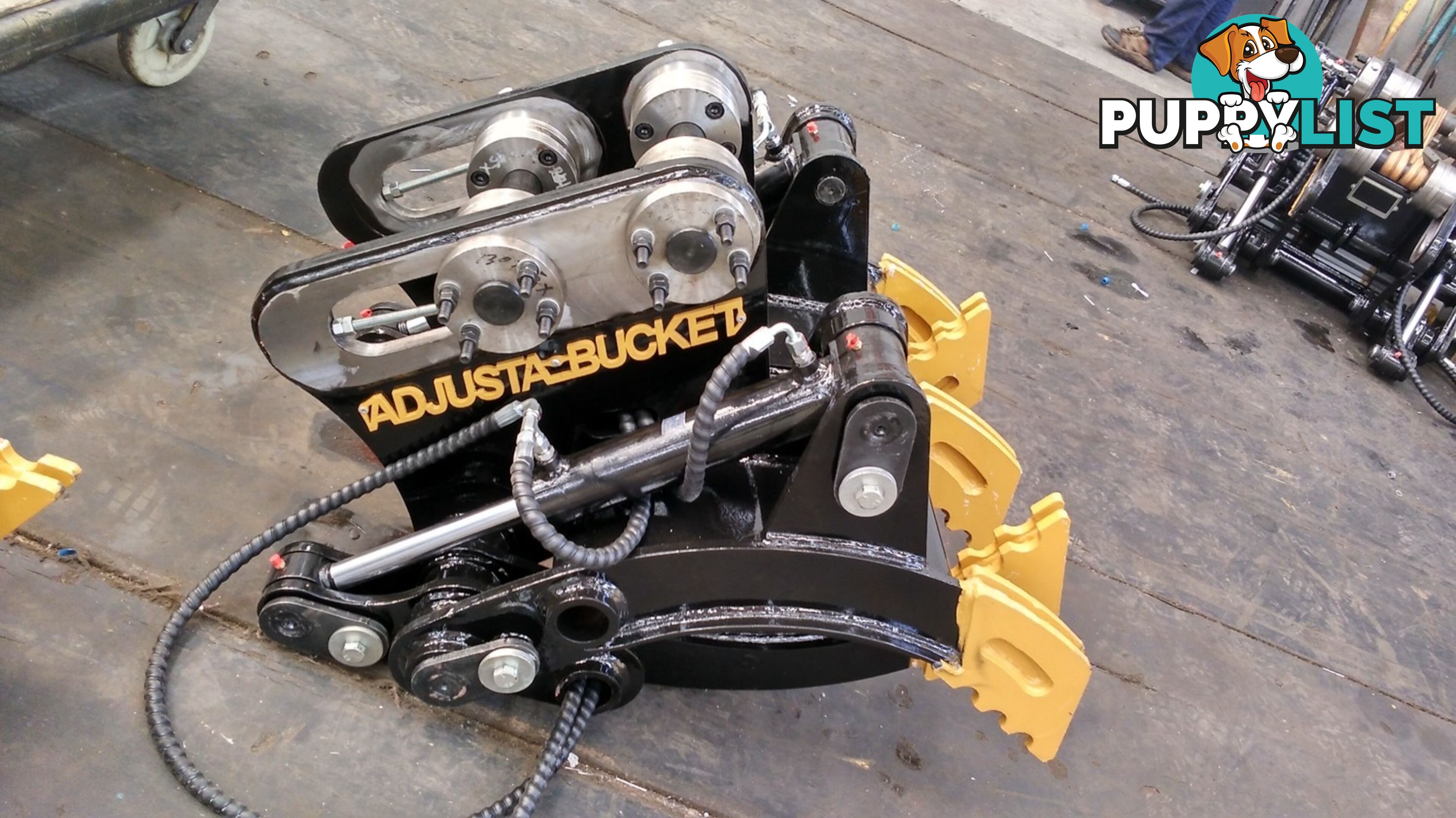 Excavator grab’s grapples hydraulic and manual
