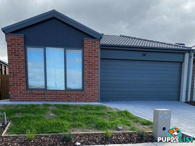 112 Newbridge Boulevard WALLAN VIC 3756