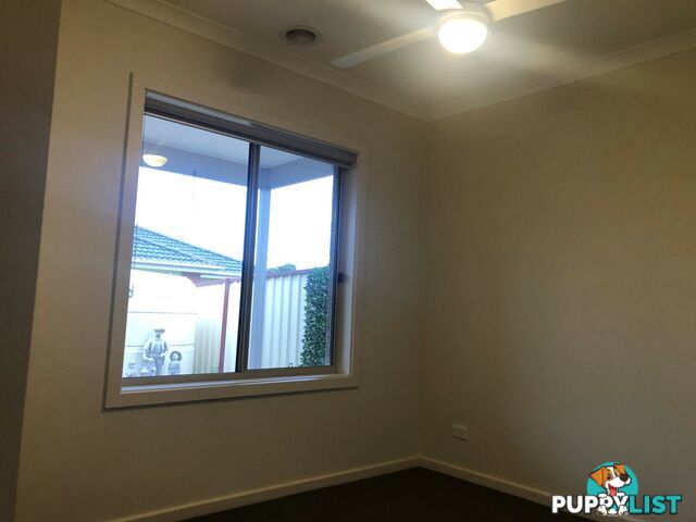 Unit 6/5 Eden Place WALLAN VIC 3756