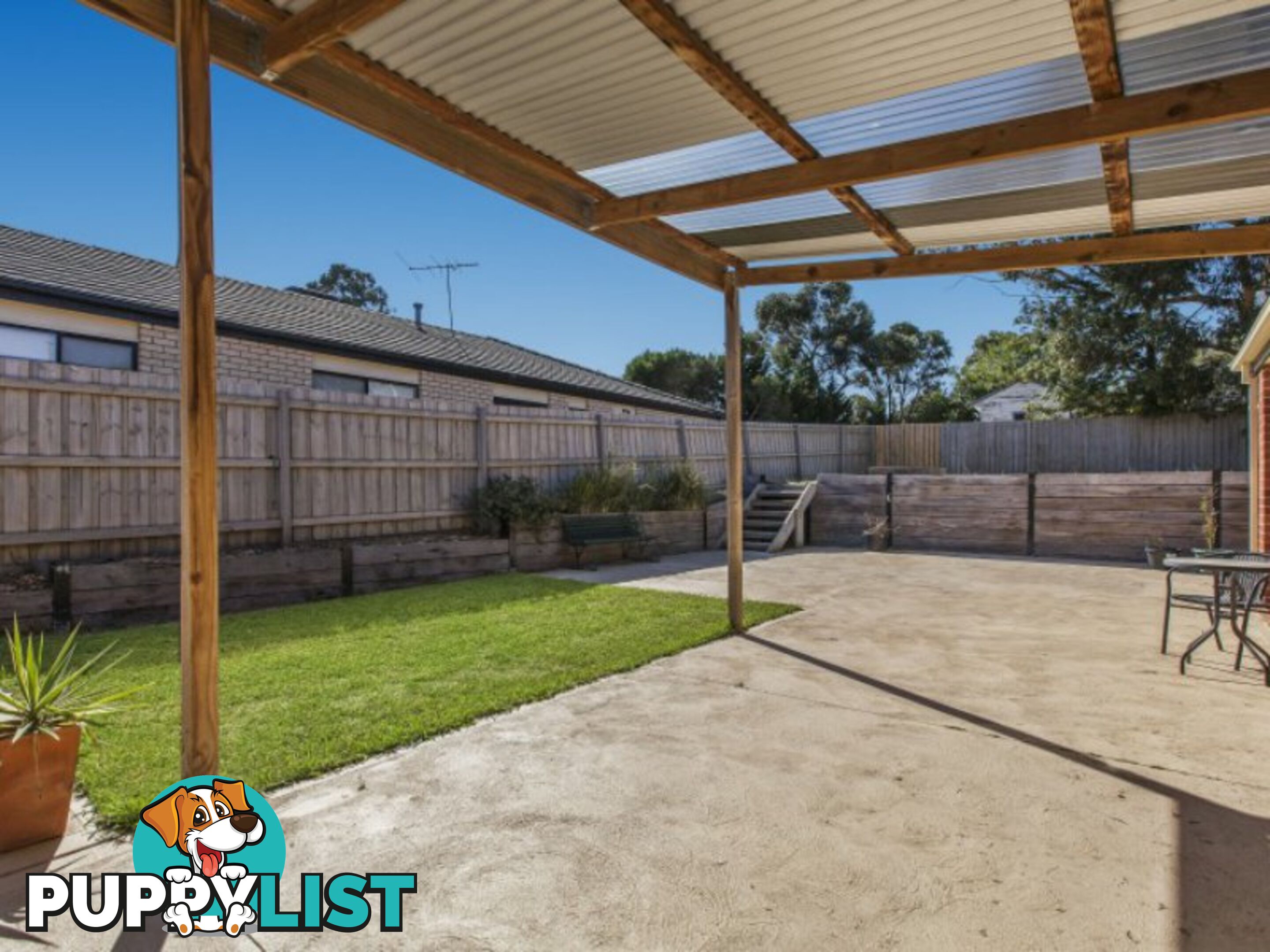 8 Thomas Place WALLAN VIC 3756