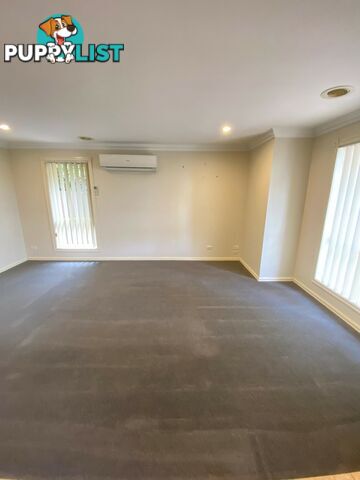 Unit 2/96 Queen Street WALLAN VIC 3756