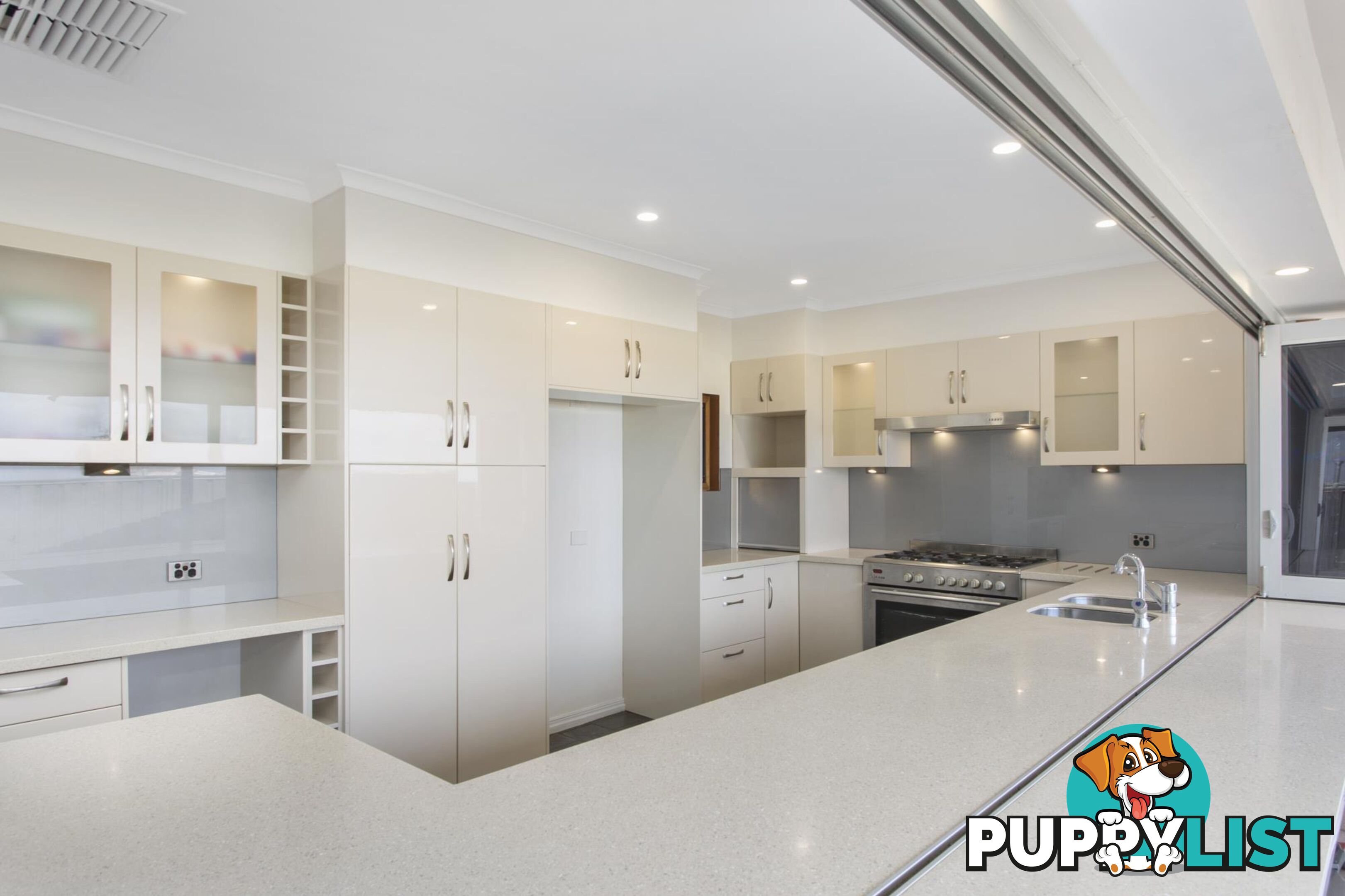 2 Inali Court HALLETT COVE SA 5158