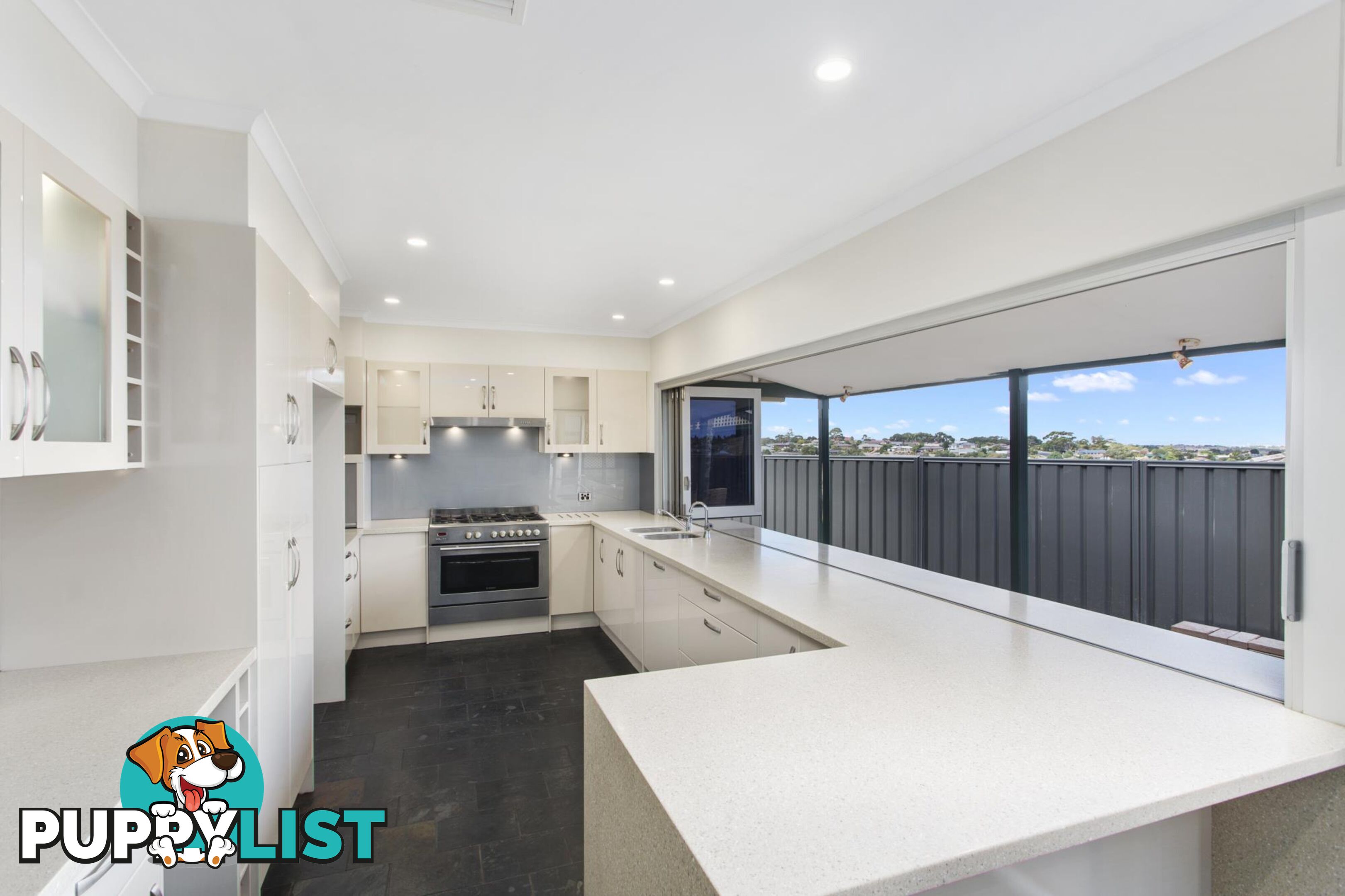 2 Inali Court HALLETT COVE SA 5158