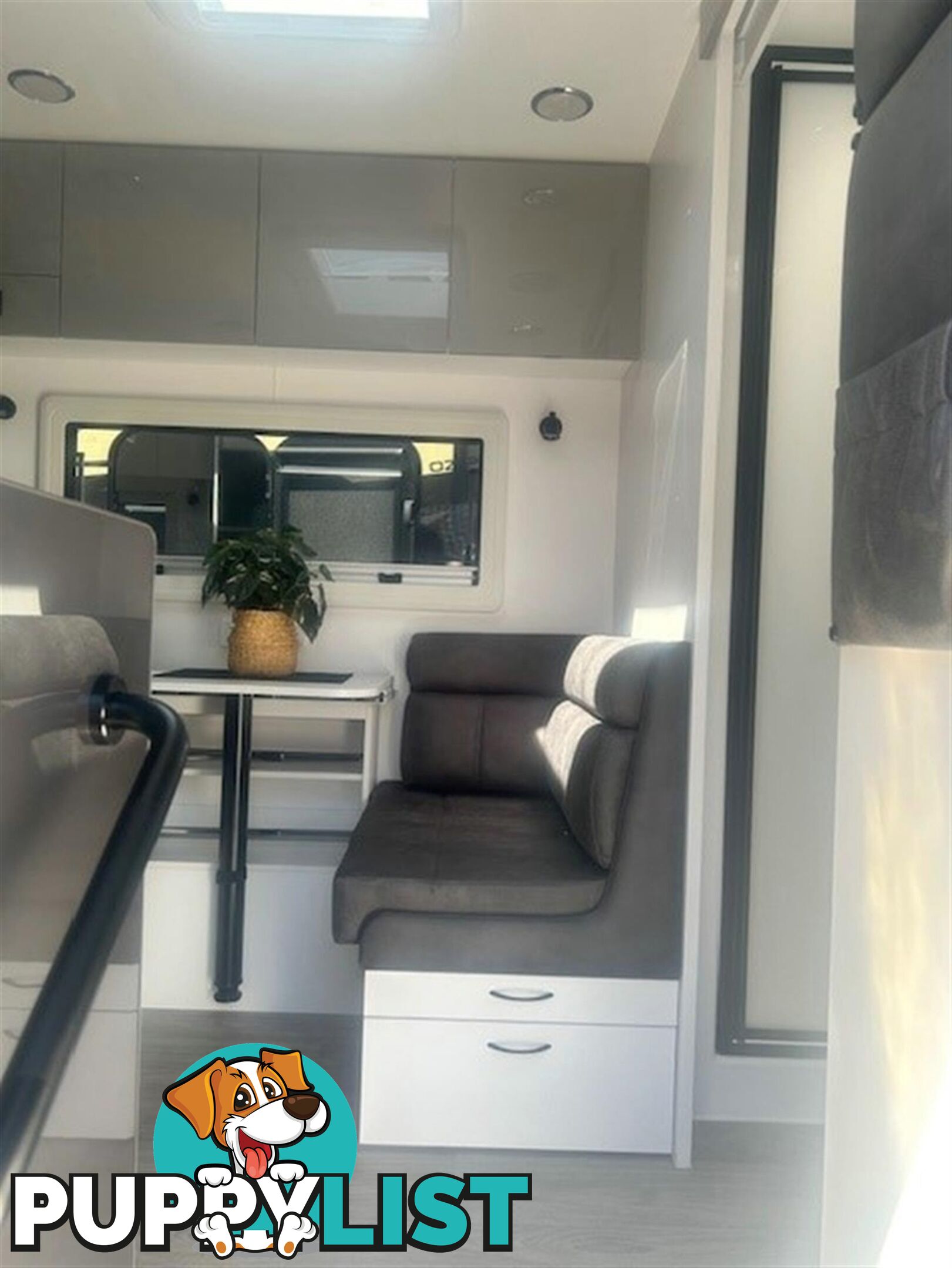 2025 CONCEPT INNOVATION 600 CAFE LOUNGE CARAVAN
