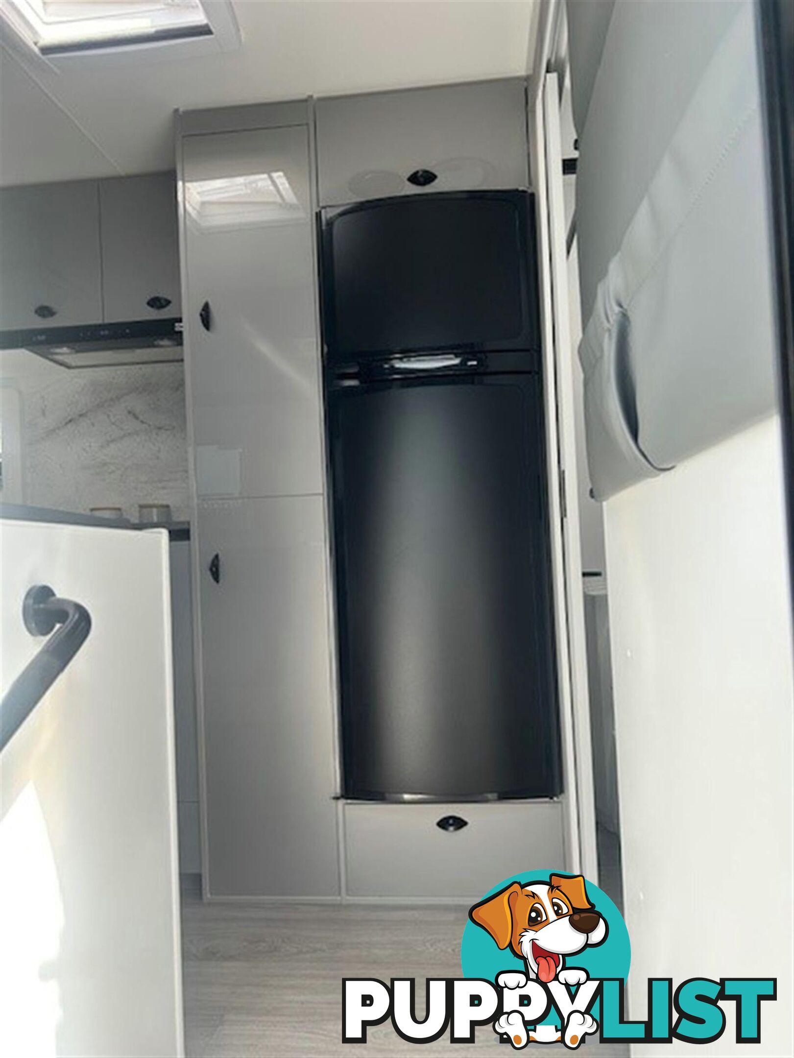 2025 VISCOUNT V3.2 CLUB LOUNGE CARAVAN