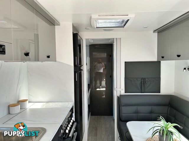 2023 NEWLANDS LUXE AAP 675 3 B CLUB CARAVAN