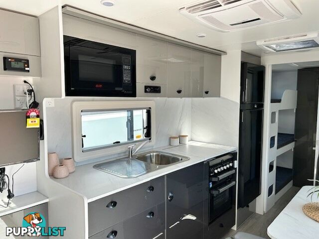 2023 NEWLANDS LUXE AAP 675 3 B CLUB CARAVAN