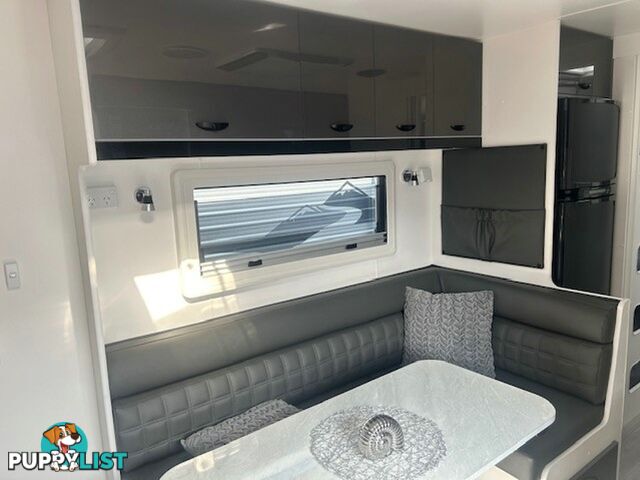 2024 VISCOUNT WILD SHARK SEMI OFF ROAD FAMILY 3B CARAVAN