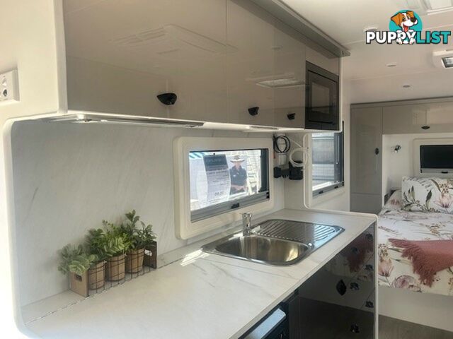 2024 NEWLANDS LUXE AAP 628 CARAVAN