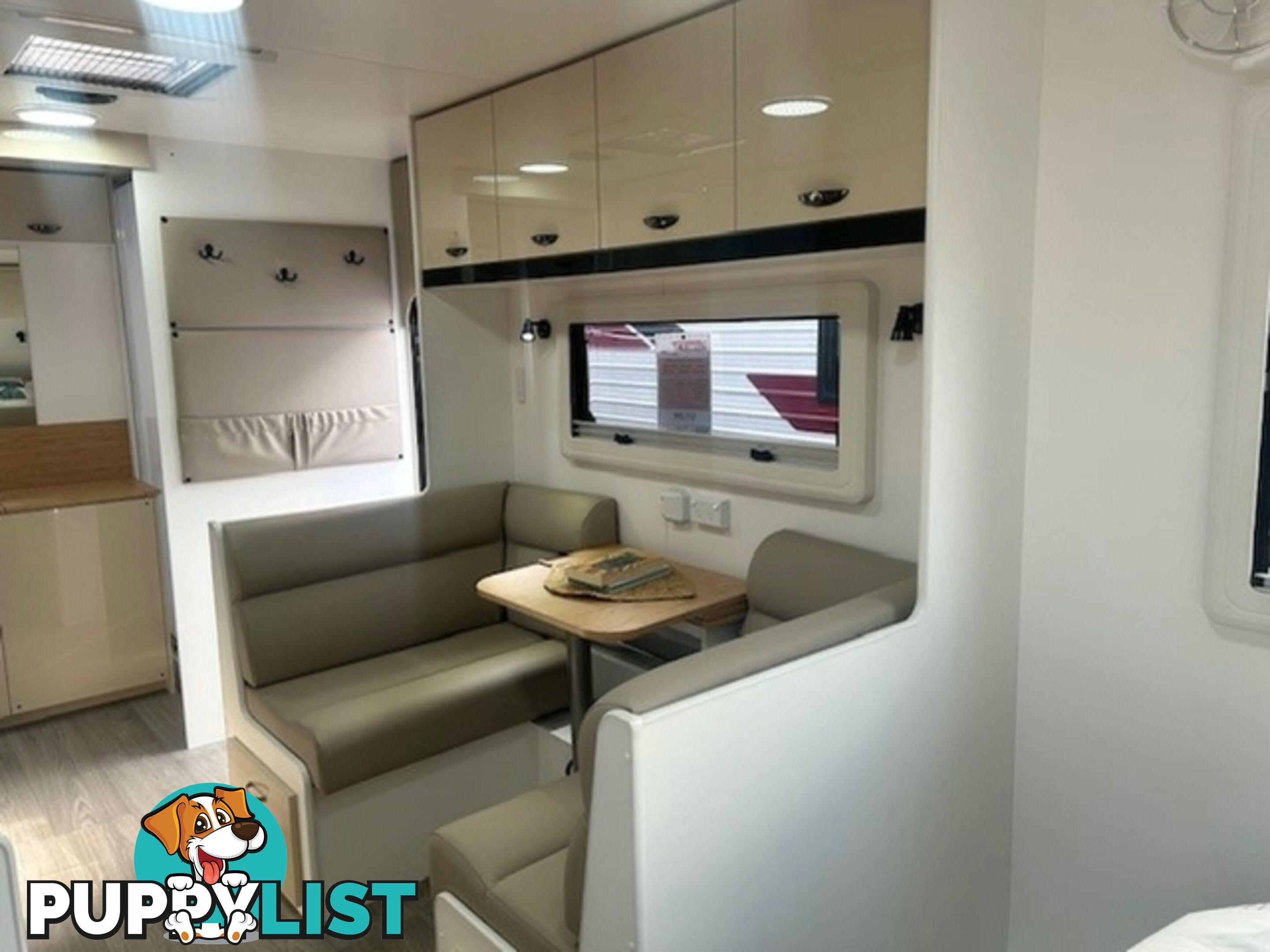 2024 VISCOUNT V2 CAFE LOUNGE CARAVAN