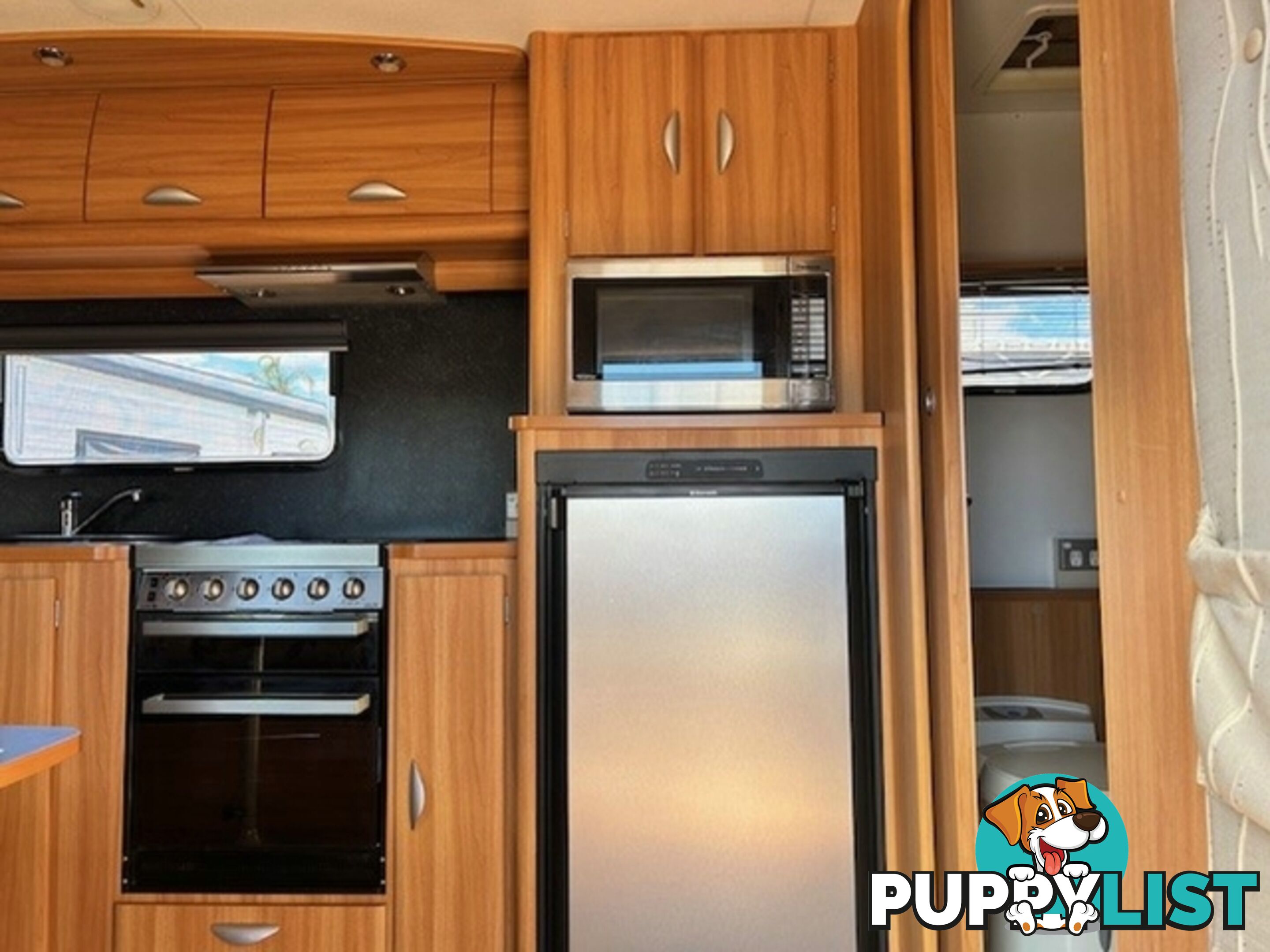 2011 COROMAL PRINCETON P663S CARAVAN