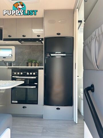 2025 VISCOUNT V1 CAFE LOUNGE CARAVAN