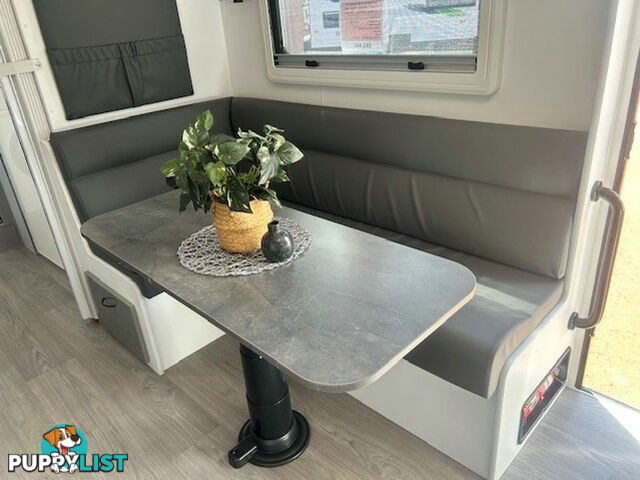 2025 VISCOUNT V2 FAMILY 2 B CARAVAN