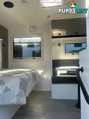 2025 VISCOUNT V3 FAMILY 2 BUNKS CARAVAN
