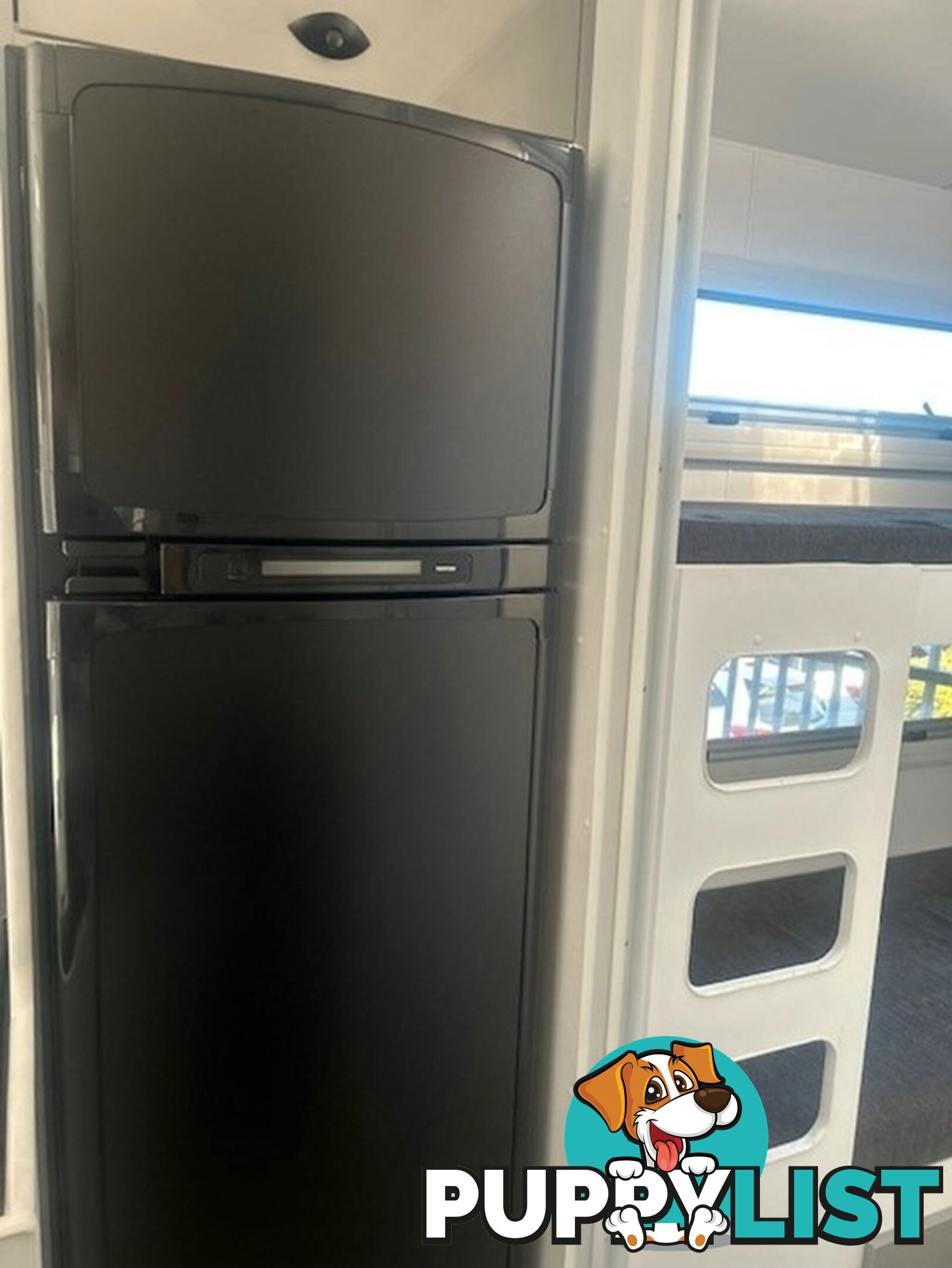2025 VISCOUNT V3 FAMILY 2 BUNKS CARAVAN