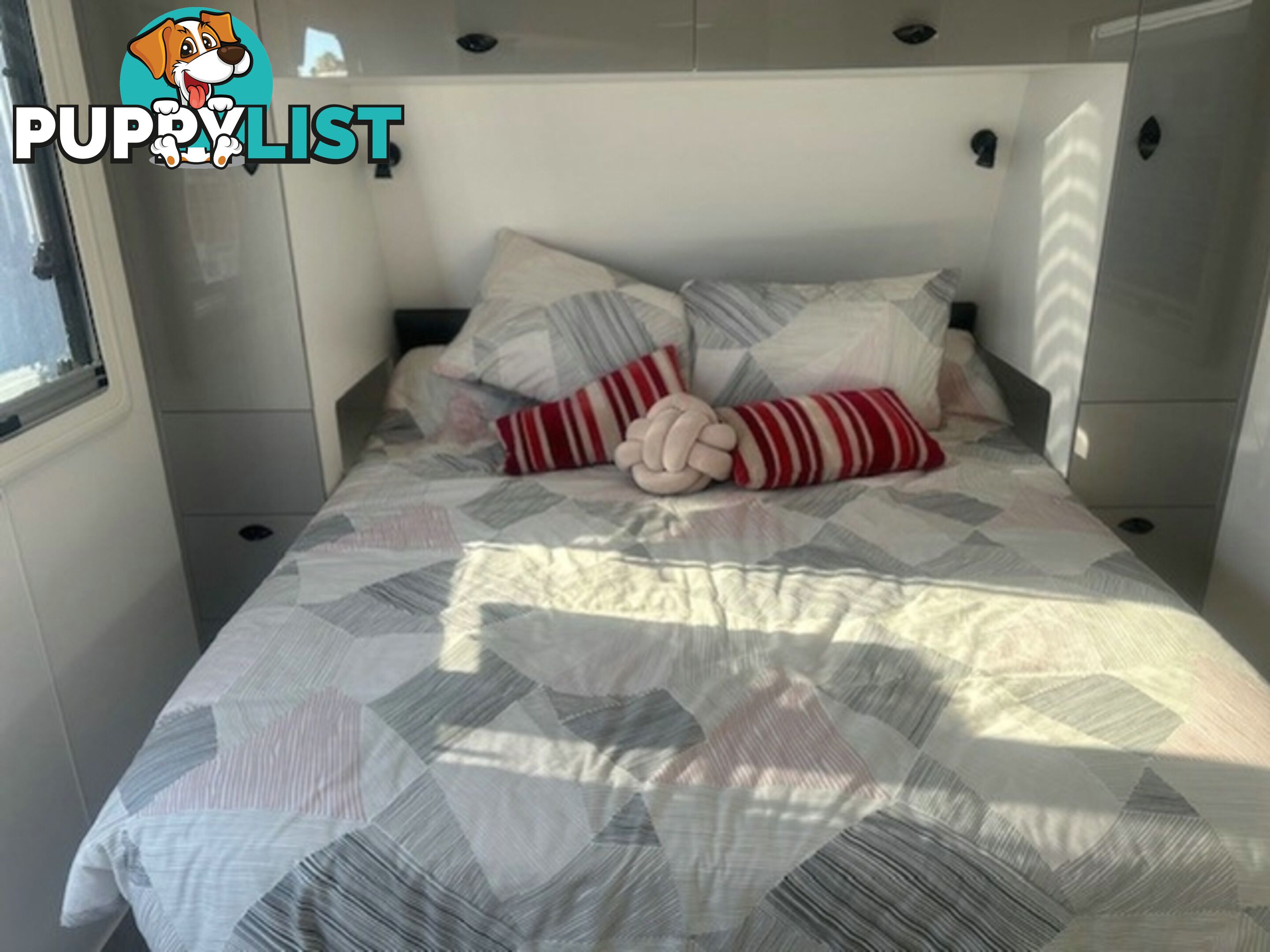 2025 VISCOUNT V3 FAMILY 2 BUNKS CARAVAN