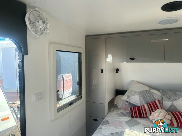 2025 VISCOUNT V3 FAMILY 2 BUNKS CARAVAN