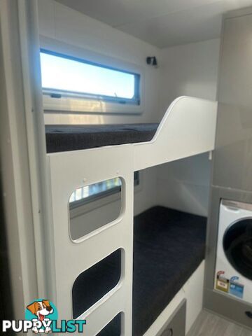 2025 VISCOUNT V3 FAMILY 2 BUNKS CARAVAN