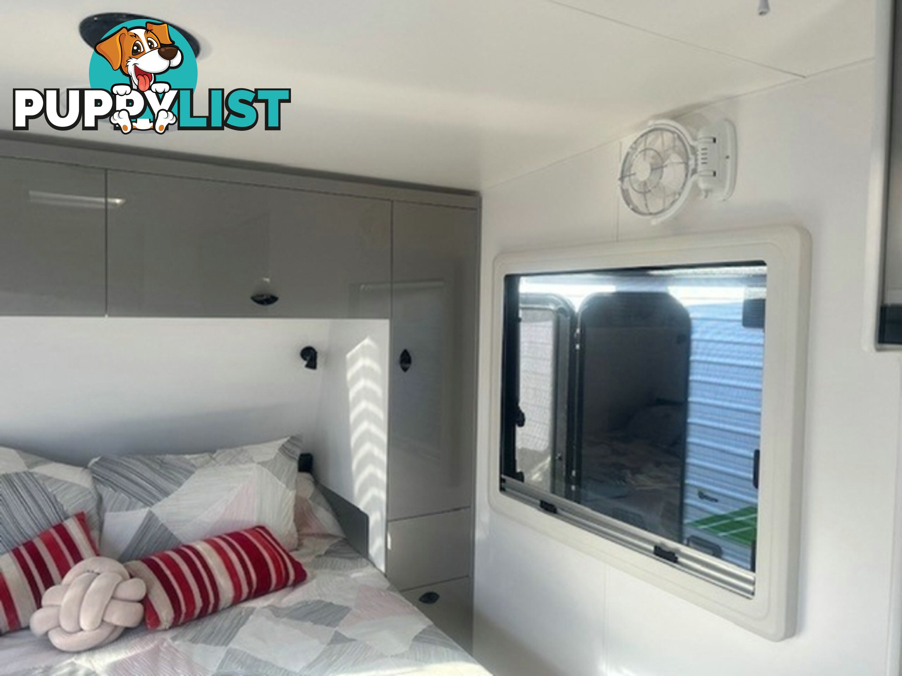 2025 VISCOUNT V3 FAMILY 2 BUNKS CARAVAN