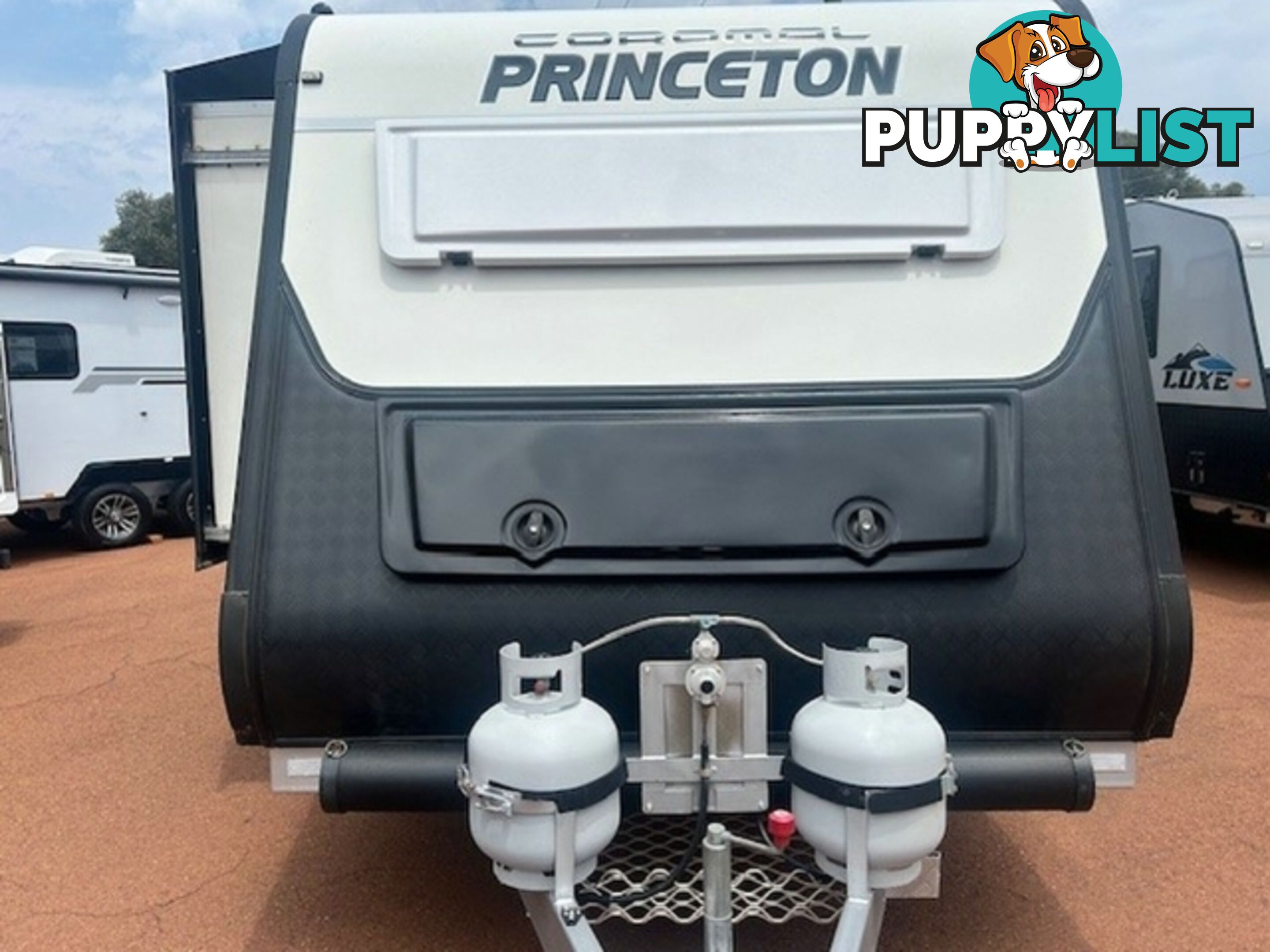 2017 COROMAL PRINCETON 735 DOUBLE SLIDE-OUT SLIDE-ON CAMPER