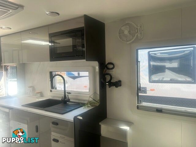 2025 CONCEPT INNOVATION 600 CAFE LOUNGE CARAVAN