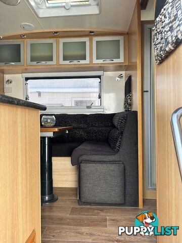 2013 VANGUARD LUCKY BAY SEMI OFF ROAD CARAVAN