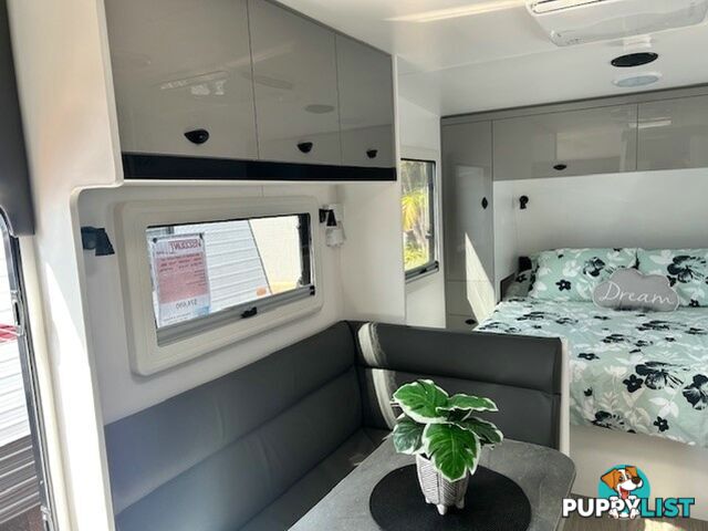 2025 VISCOUNT V1 L SHAPE LOUNGE CARAVAN