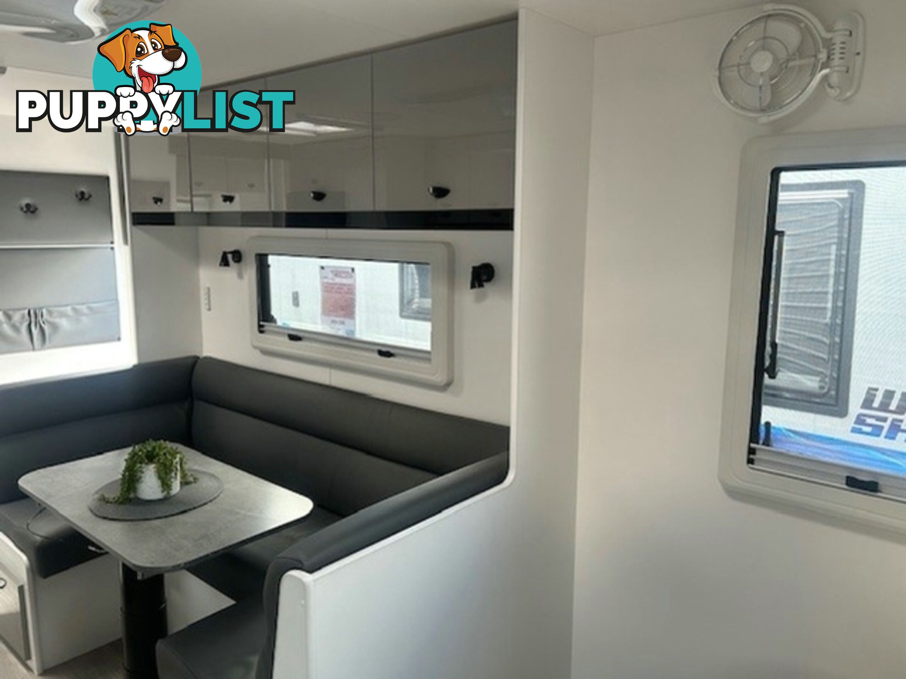 2025 VISCOUNT V3.2 CLUB LOUNGE CARAVAN