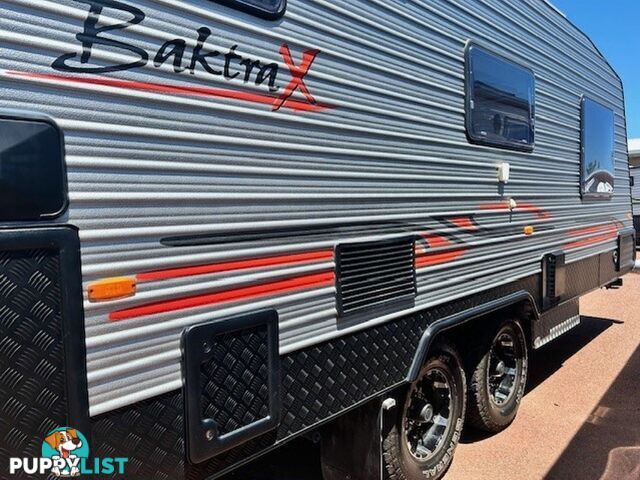 2014 UNIVERSAL BAKTRAX SEMI OFF ROAD CARAVAN