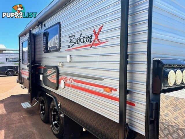 2014 UNIVERSAL BAKTRAX SEMI OFF ROAD CARAVAN