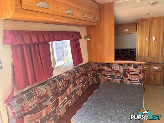 2009 COROMAL LIFESTYLE 618S SINGLE BEDS CARAVAN