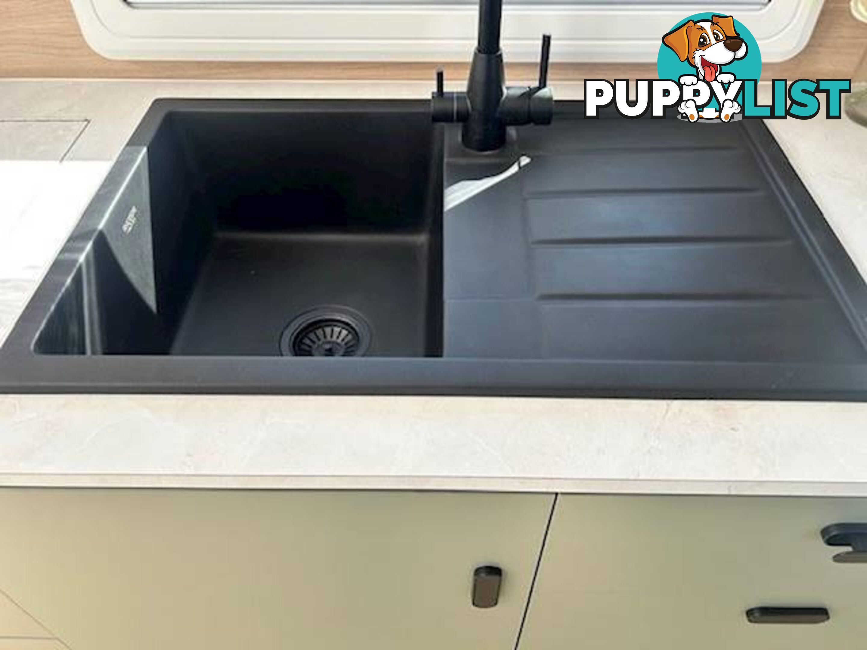2025 CONCEPT INNOVATION 600 OZ PACK SEMI OFF ROA CARAVAN