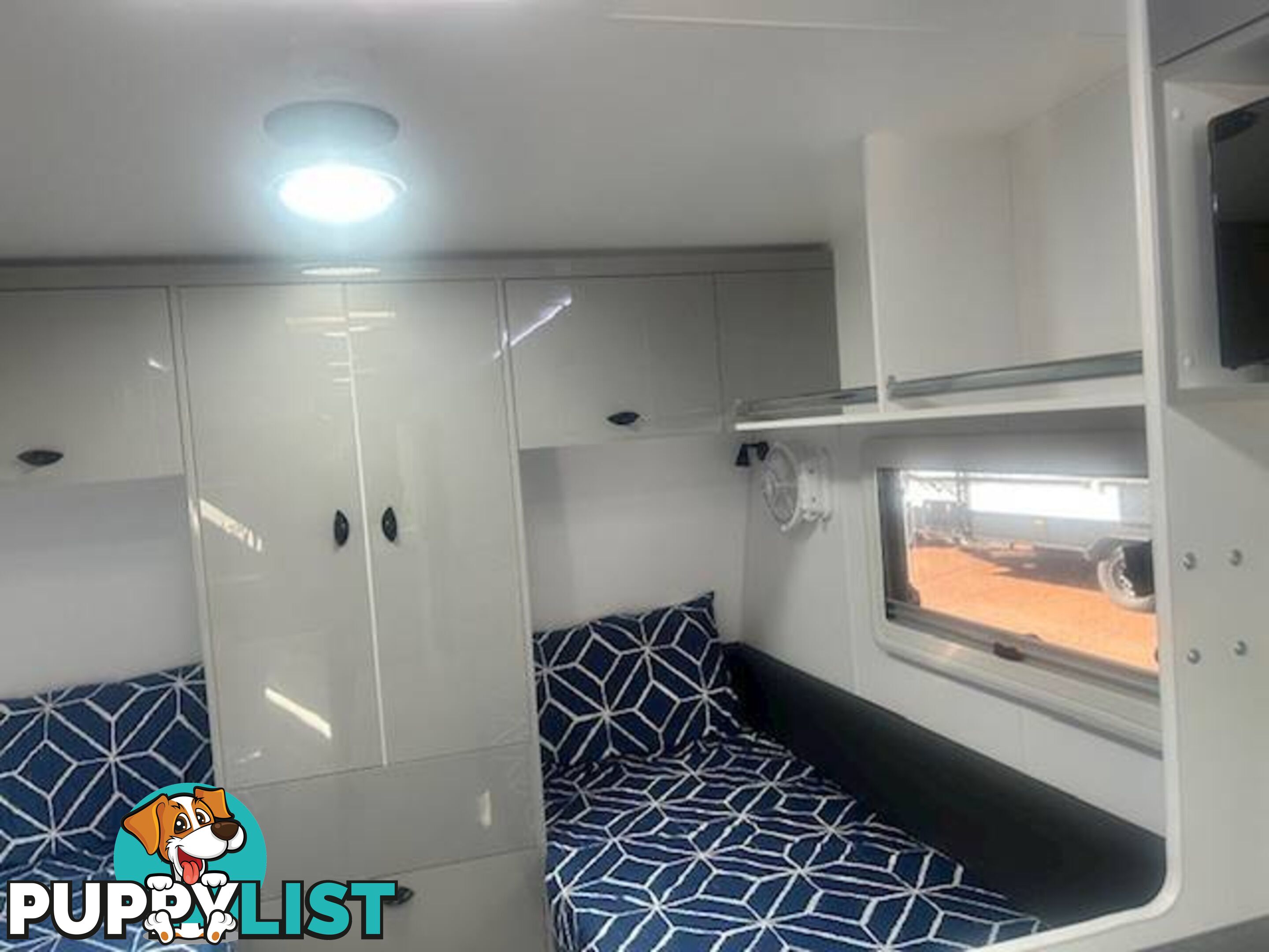2025 VISCOUNT V3 SINGLE BEDS PREMIUM PLUS PACK CARAVAN