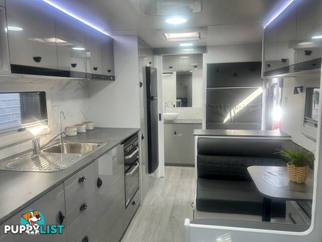 2025 VISCOUNT V3 SINGLE BEDS PREMIUM PLUS PACK CARAVAN