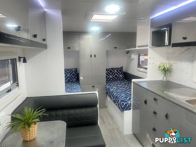 2025 VISCOUNT V3 SINGLE BEDS PREMIUM PLUS PACK CARAVAN