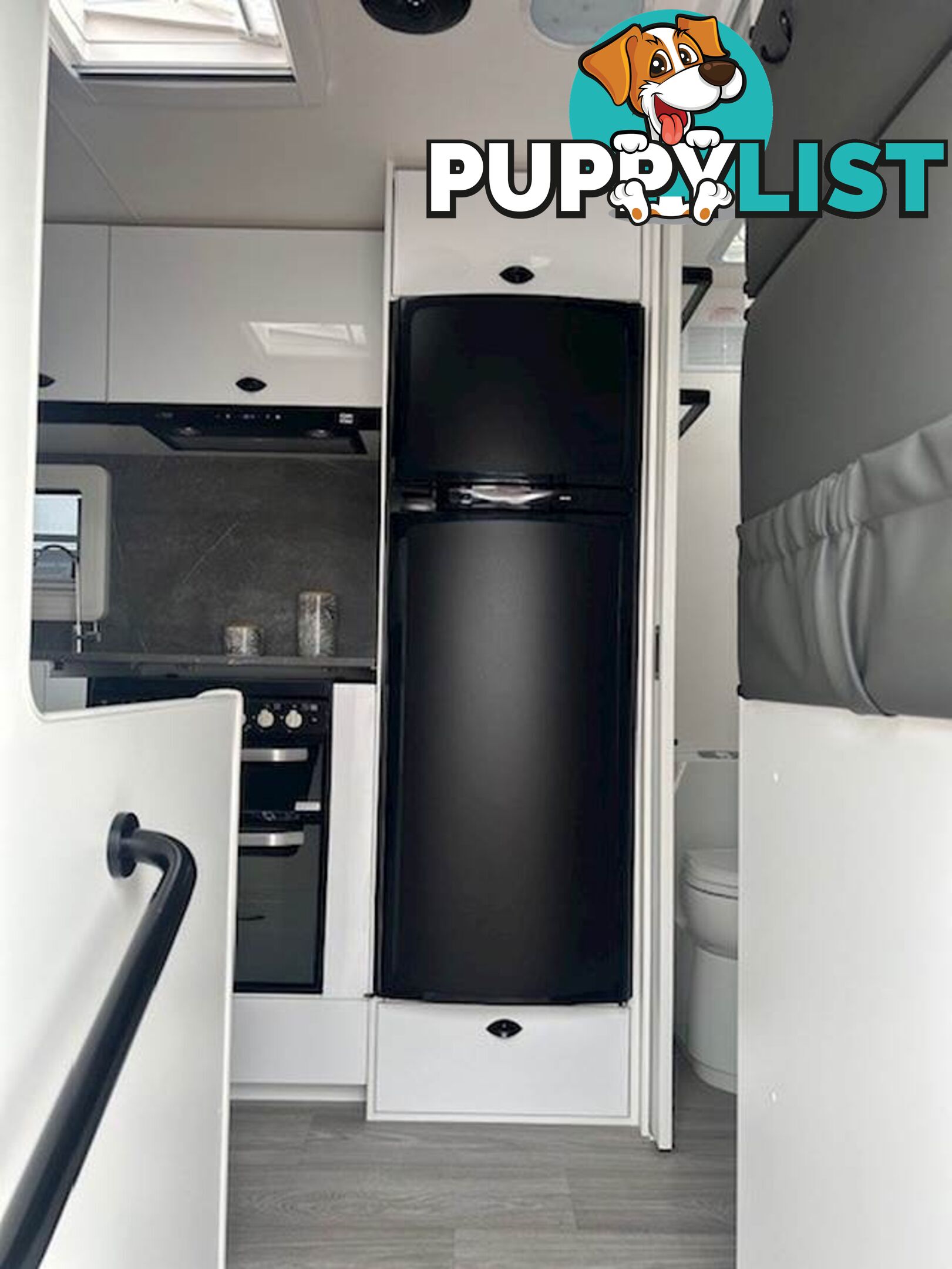 2025 VISCOUNT V2 CAFE PREMIUM PLUS SEMI OF CARAVAN