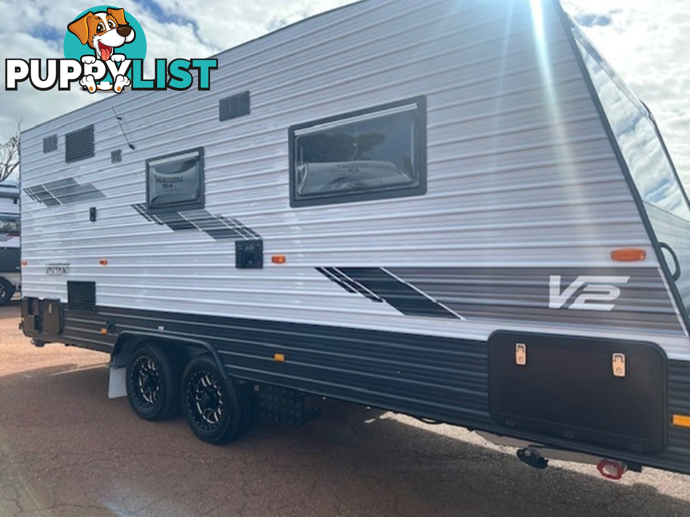2025 VISCOUNT V2.2 CAFE SINGLE BEDS CARAVAN