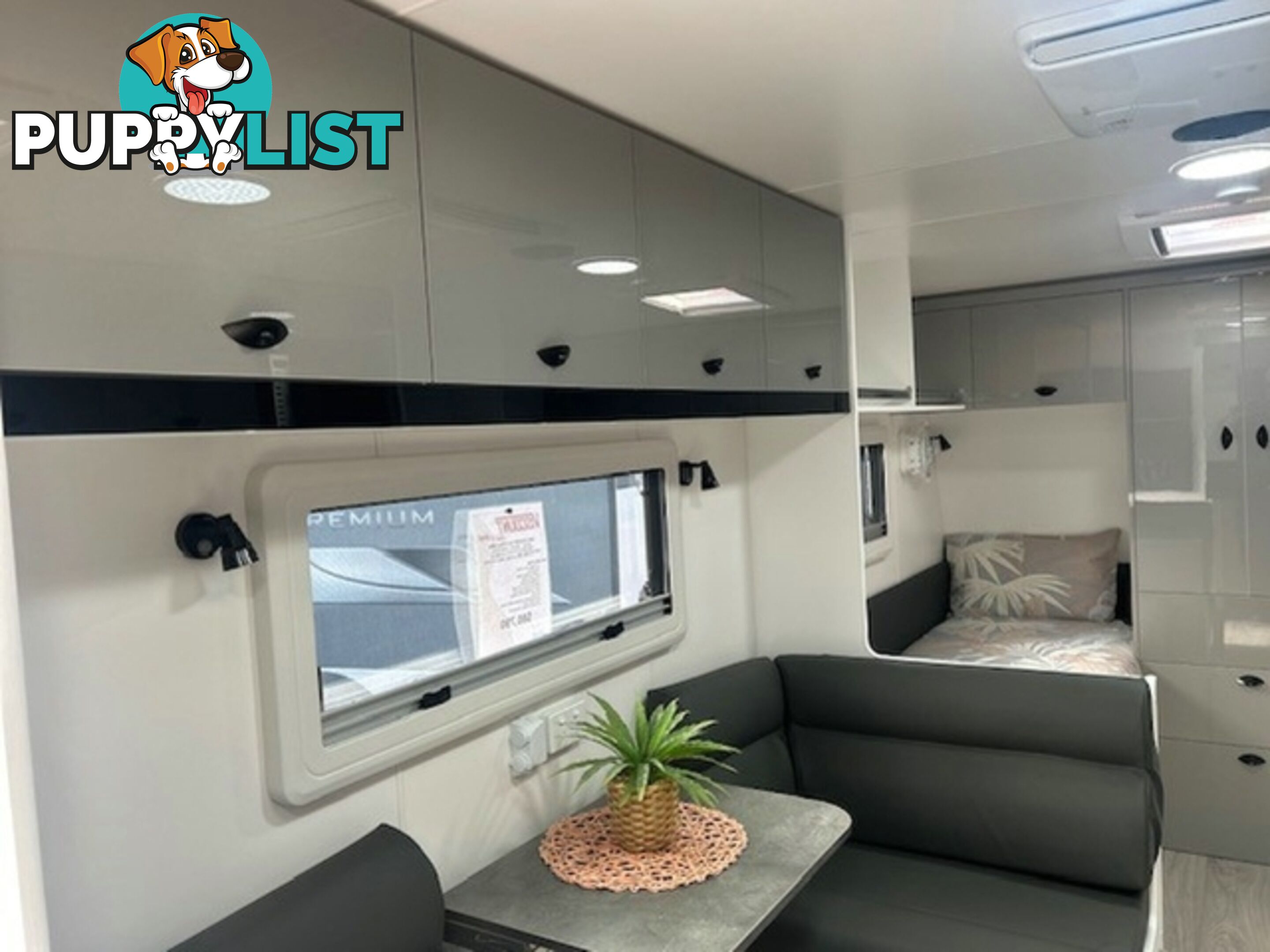 2025 VISCOUNT V2.2 CAFE SINGLE BEDS CARAVAN