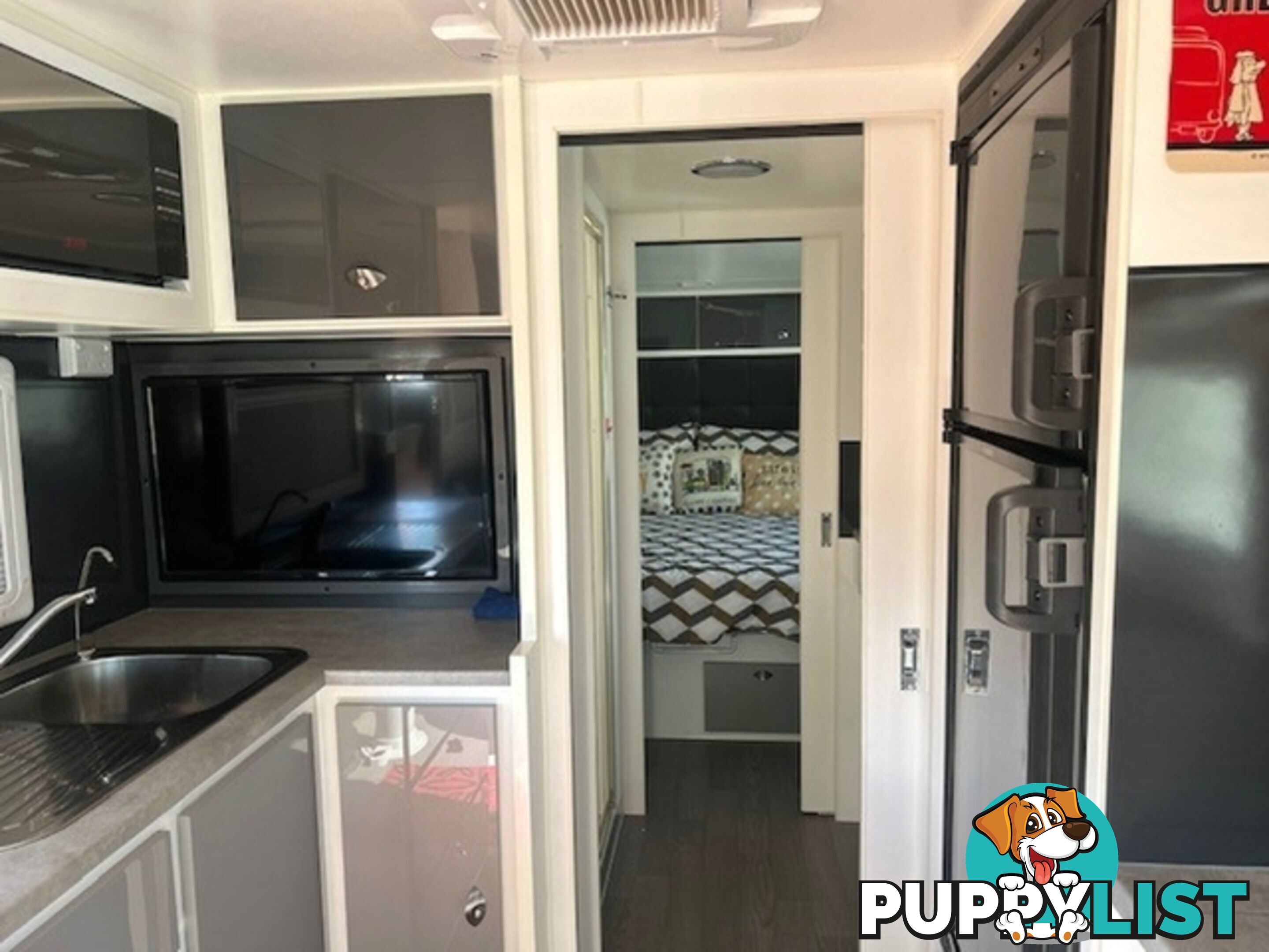 2017 RETREAT FRASER 226R CARAVAN