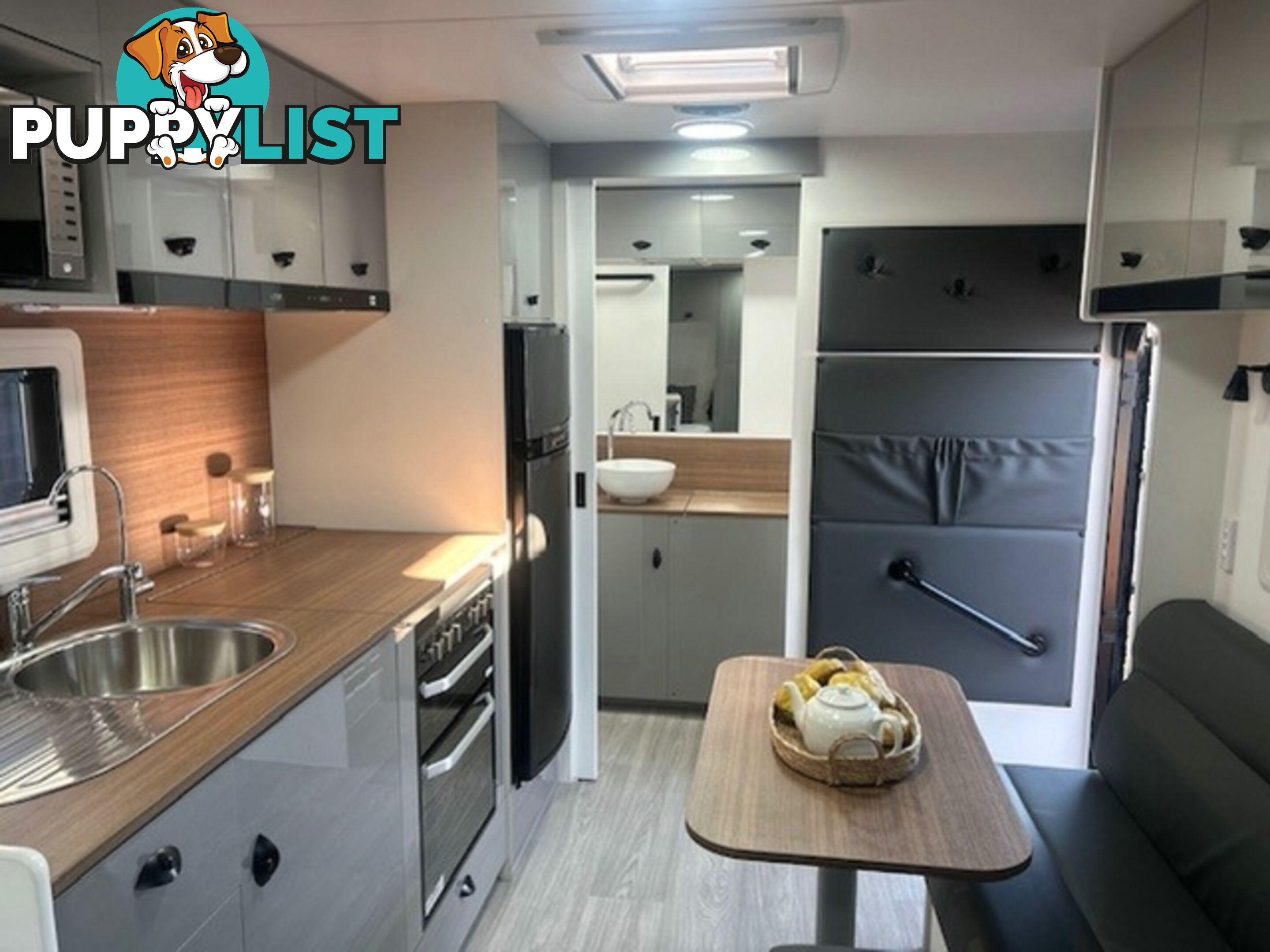 2025 VISCOUNT V1.2 L SHAPE SINGLE BEDS CARAVAN