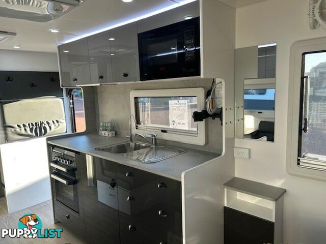 2025 NEWLANDS TOURISTER 628 LUX PACK CAFE LOUNGE CARAVAN