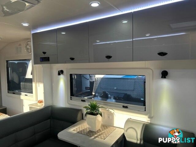 2025 NEWLANDS TOURISTER 628 LUX PACK CAFE LOUNGE CARAVAN