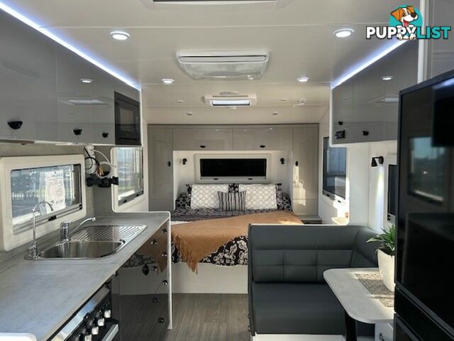 2025 NEWLANDS TOURISTER 628 LUX PACK CAFE LOUNGE CARAVAN
