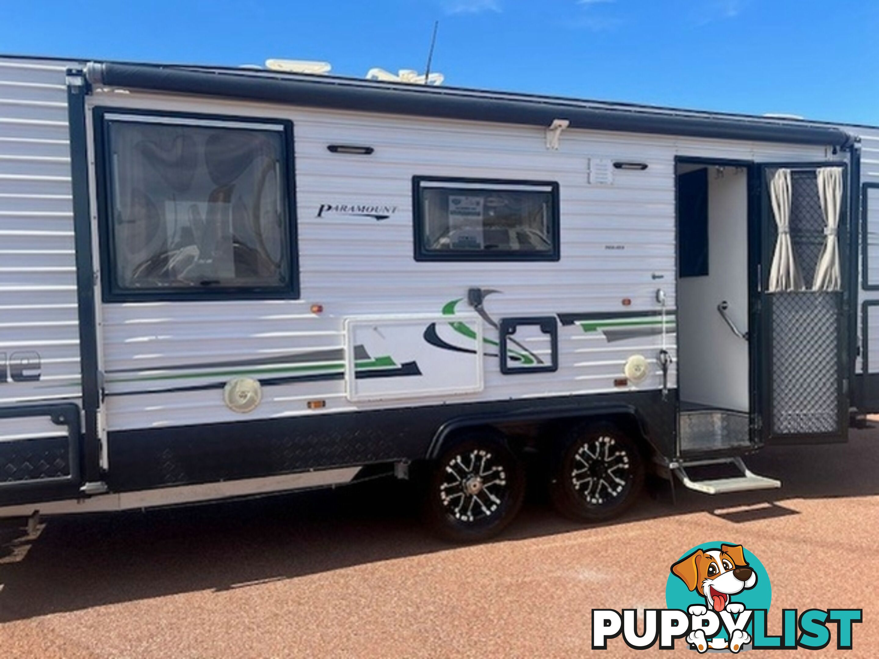 2016 PARAMOUNT VOGUE CARAVAN PLUS 