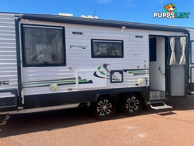 2016 PARAMOUNT VOGUE CARAVAN PLUS 