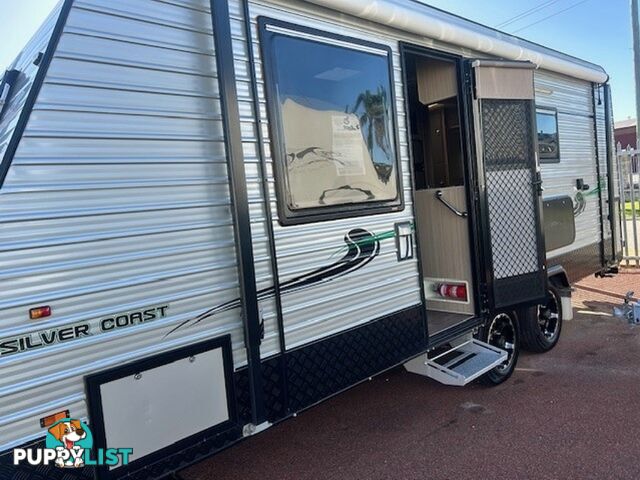 2015 SUNCOAST SILVER COAST CAFE LOUNGE CARAVAN