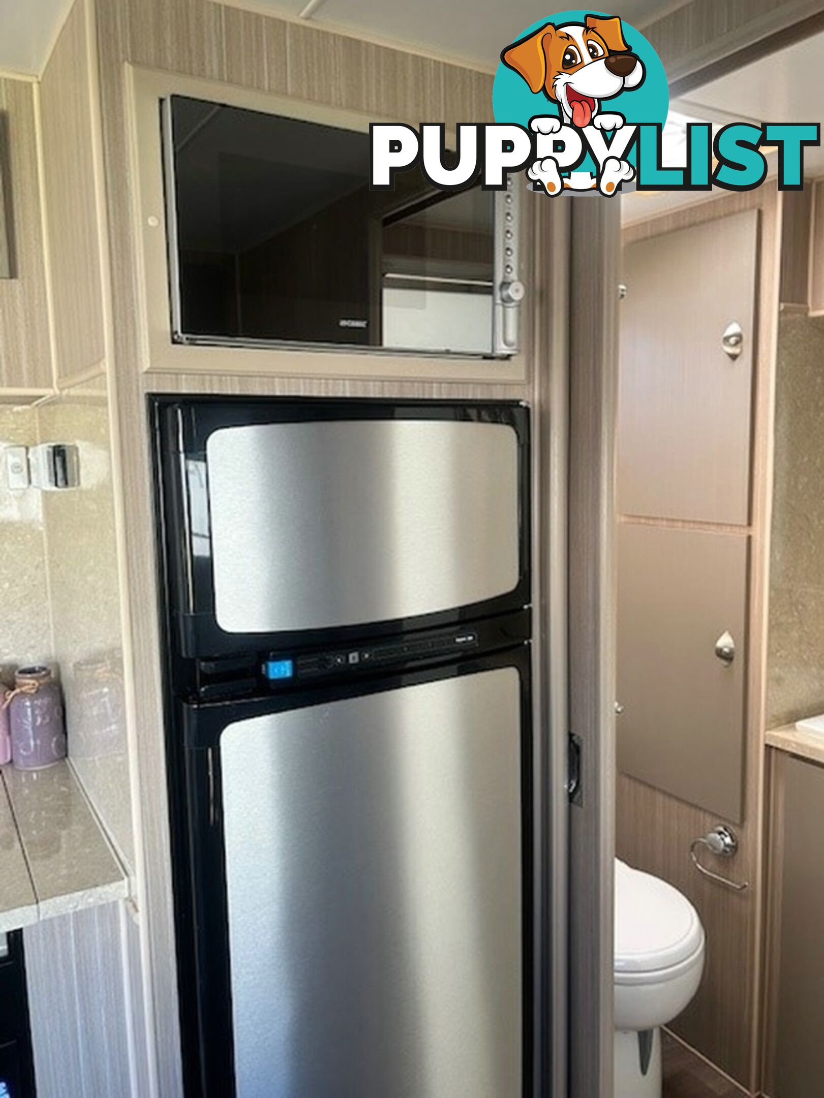 2015 SUNCOAST SILVER COAST CAFE LOUNGE CARAVAN